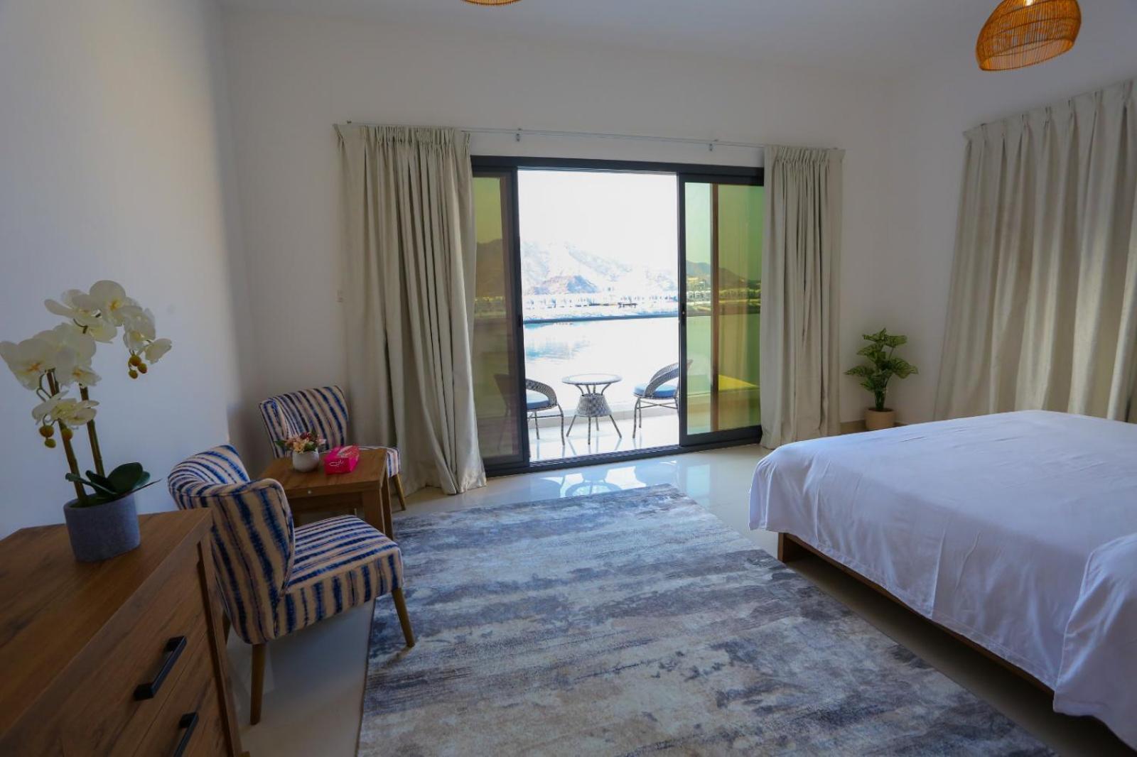 The Haven With Marina Access, Free Ka Yak And Private Pool - Al Dana Island Villa